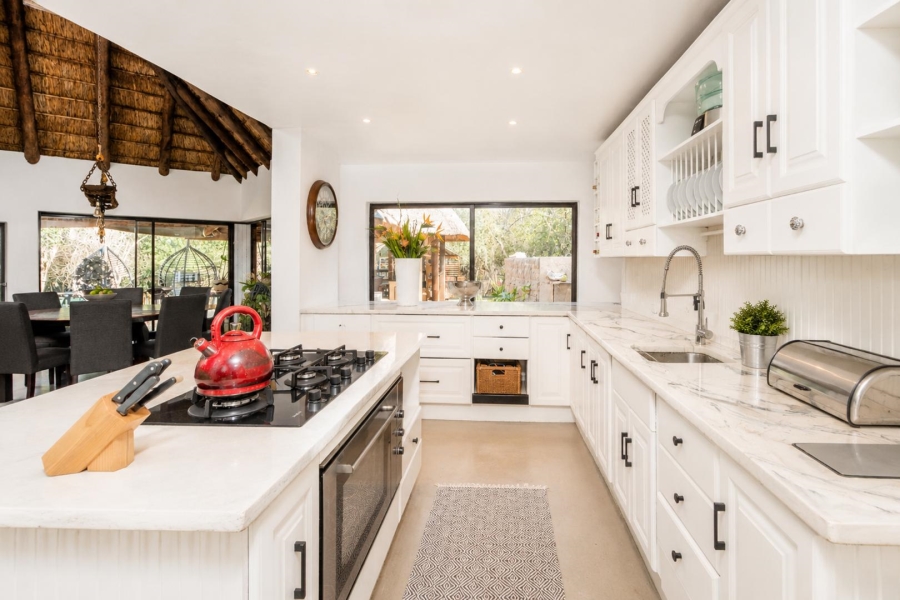 8 Bedroom Property for Sale in Kshane North West
